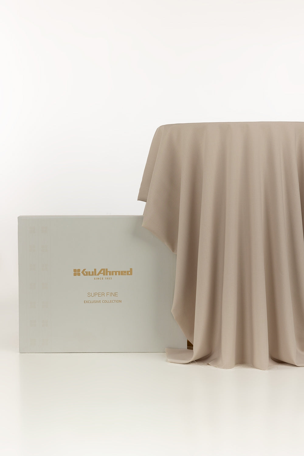 GUL 90 Fresher Unstitched Fabric Blended with Gift Box