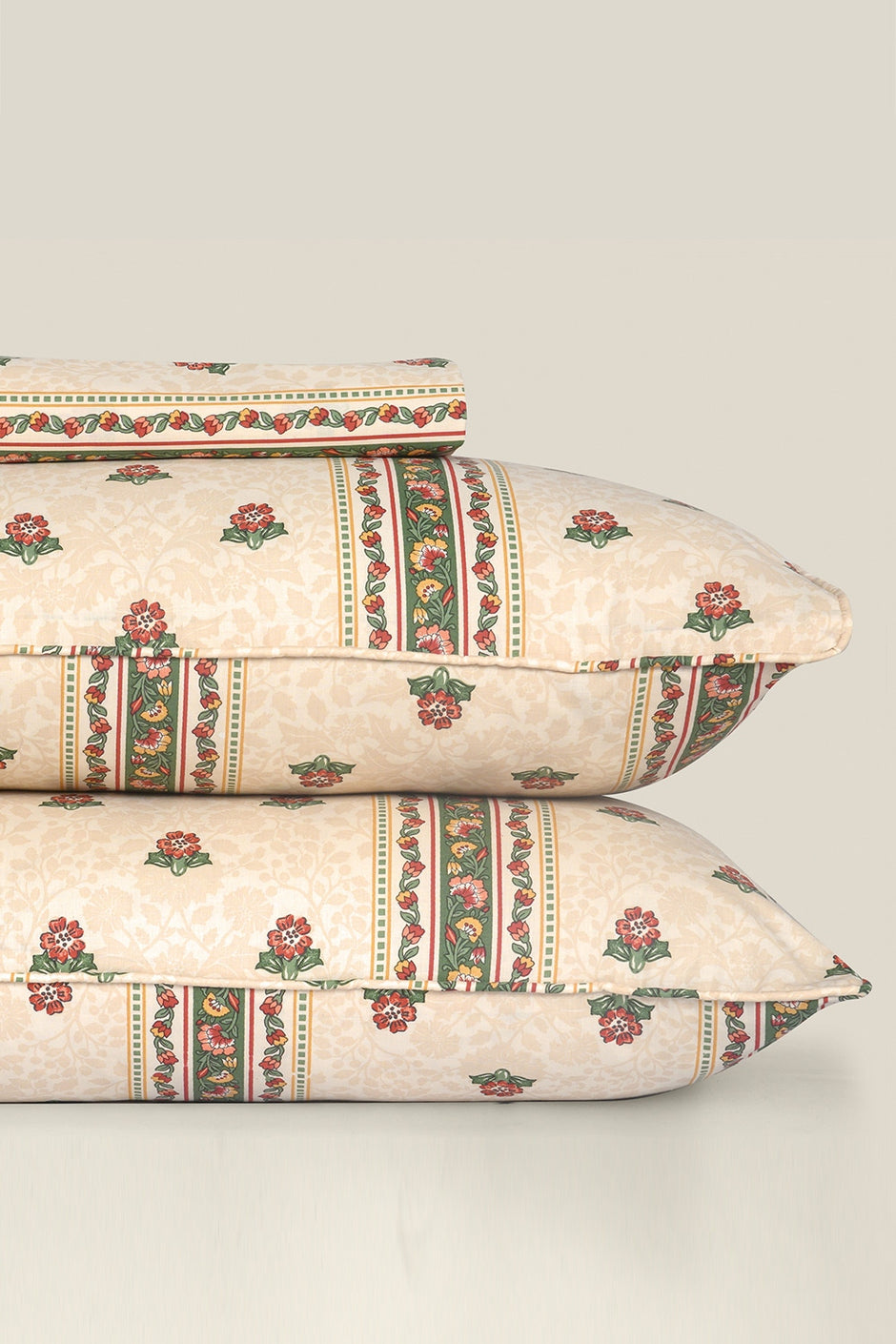 Gul Bahar T-150 Bed Sheet Set