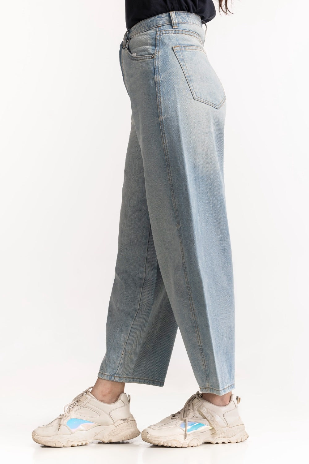 High Rise Carrot Leg WM-JNS-SS24-007