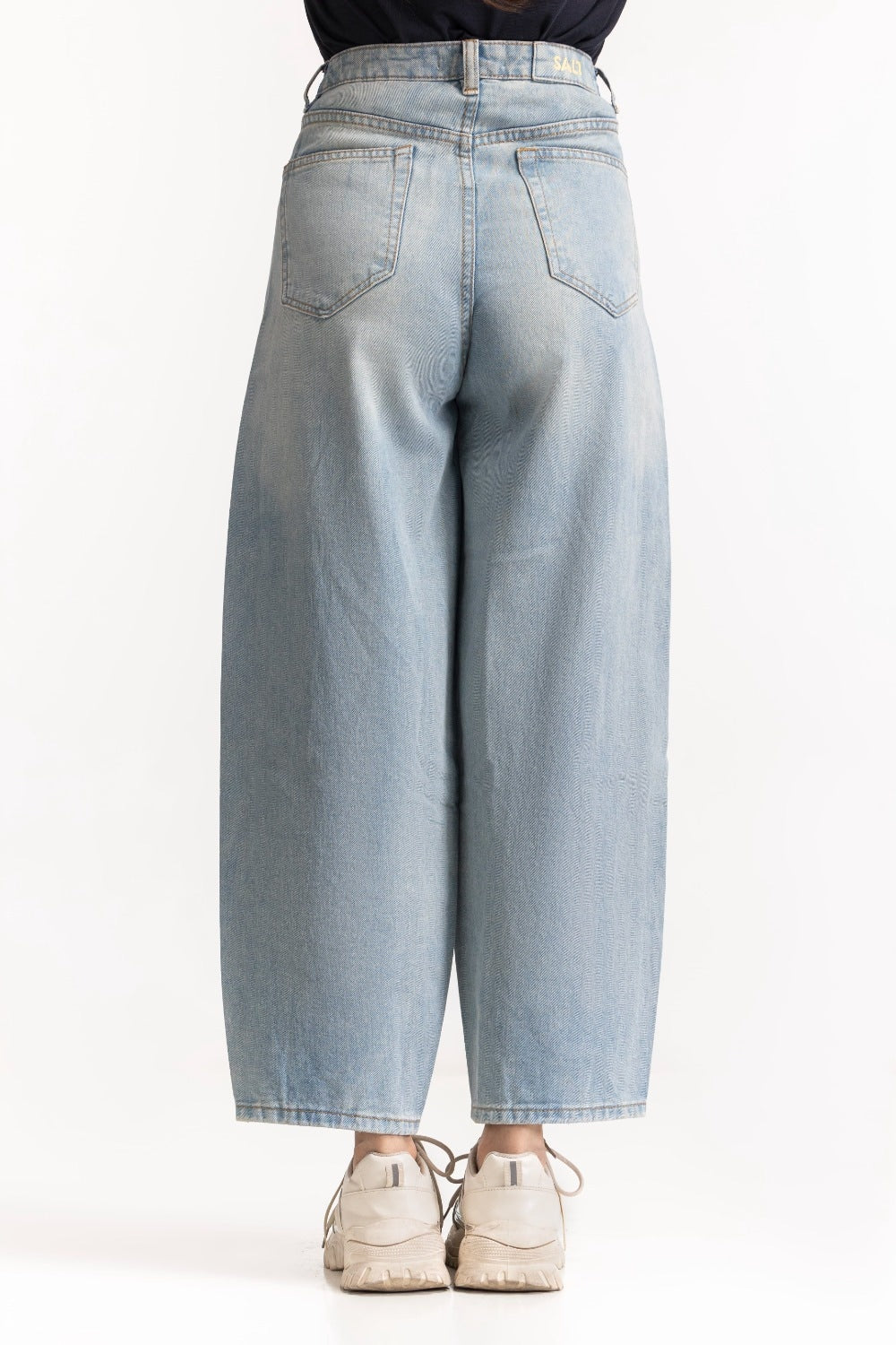 High Rise Carrot Leg WM-JNS-SS24-007