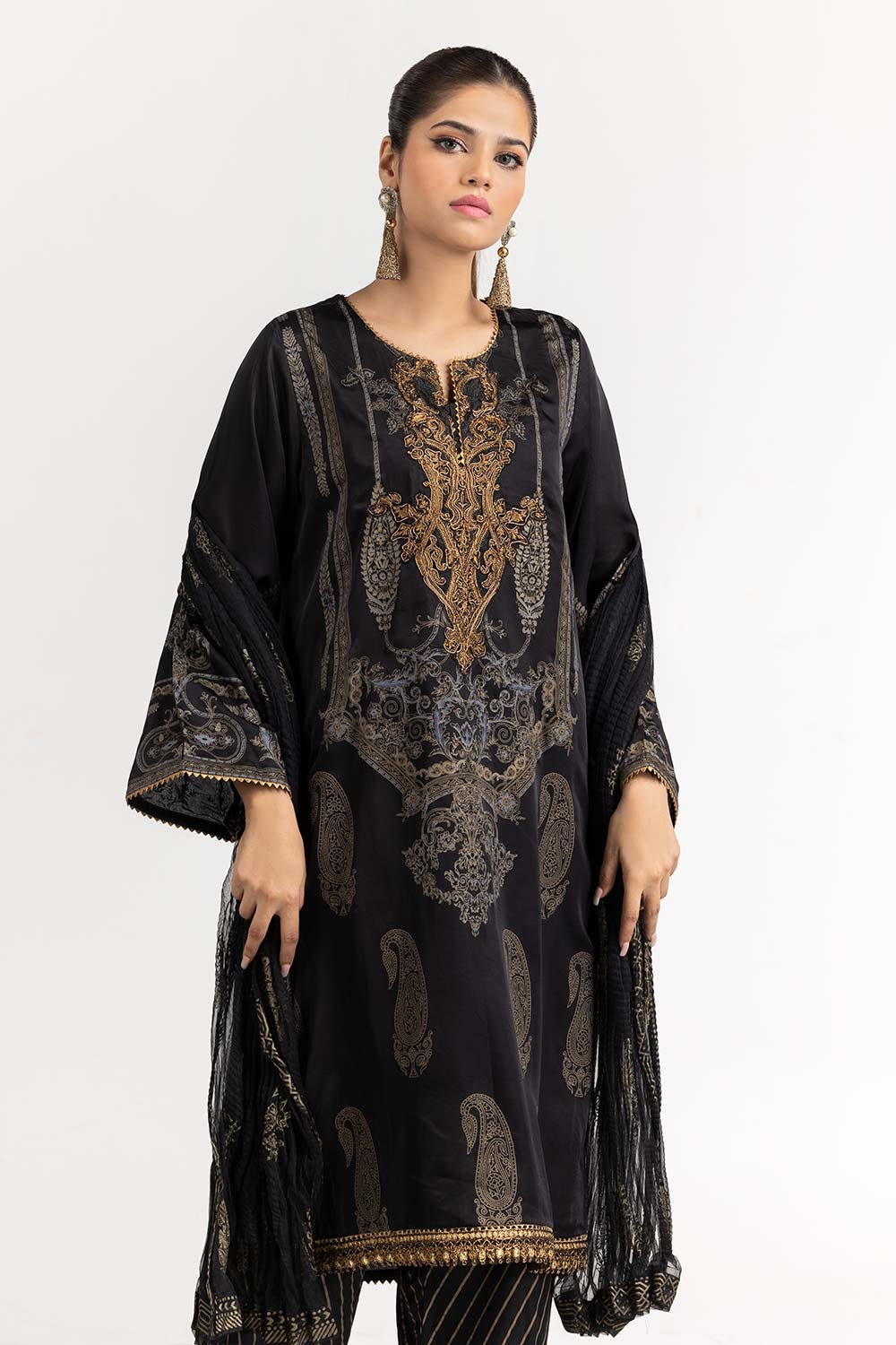 Luxury Pret Embroidered 3 Piece Suit ILP-22-193