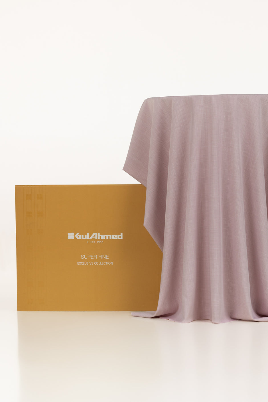 Insignia Unstitched Fabric Blended with Gift Box
