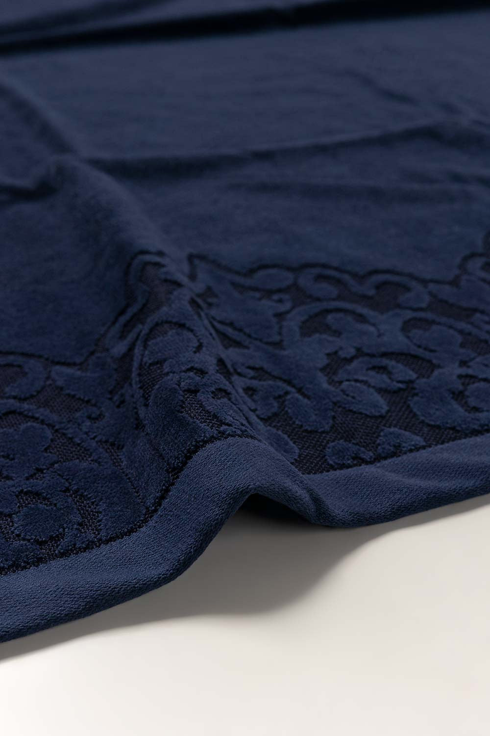 Insignia Jacquard Dyed Towel