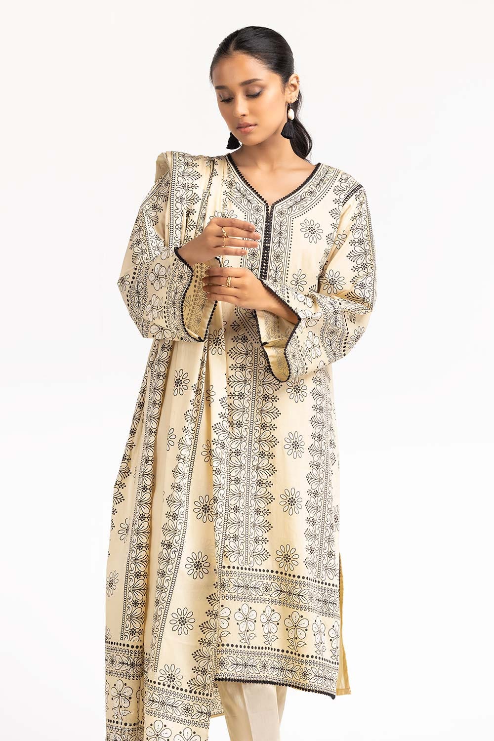 2 Piece Dyed Cambric Screen Printed Kurti With Dupatta IPS-23-216