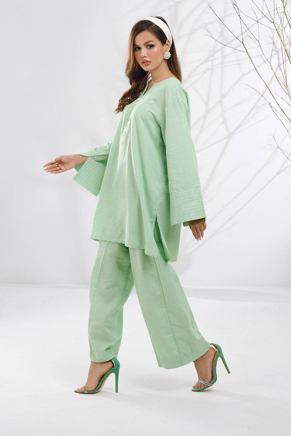 Karandi Embellished Co-Ord Set IPST-44113