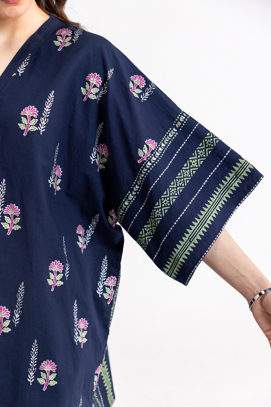 Cross Slub Block Printed Shirt And Trouser