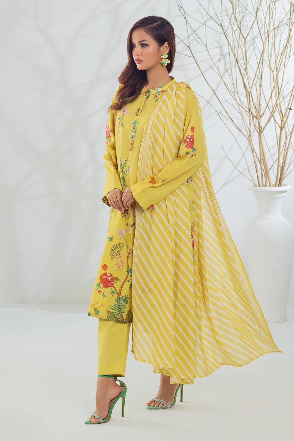 3 Piece Printed Lawn Suit IPSTD-44119