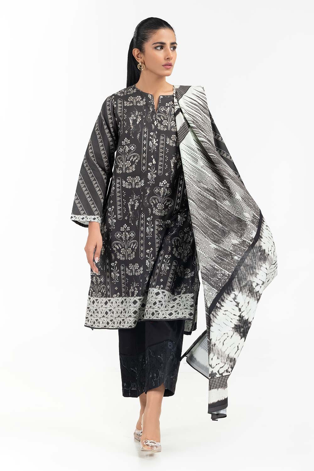 2 Piece Khaddar Suit Digital Printed Shirt Dupatta IPW-22-104