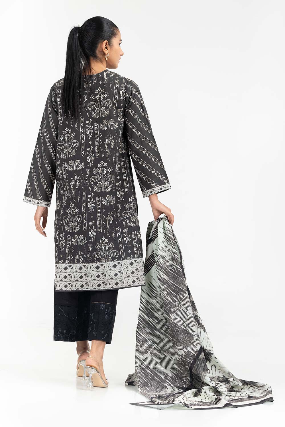 2 Piece Khaddar Suit Digital Printed Shirt Dupatta IPW-22-104