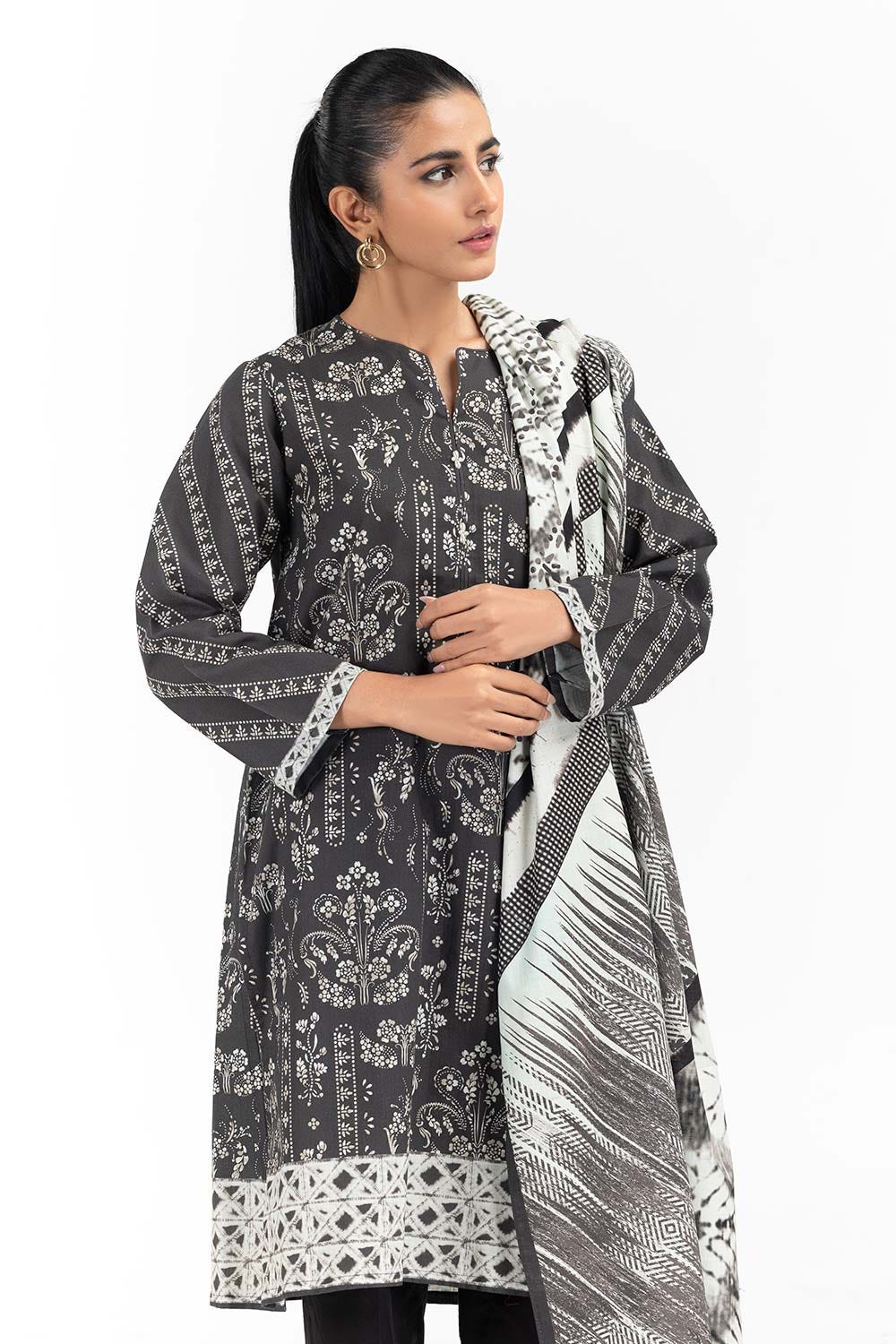2 Piece Khaddar Suit Digital Printed Shirt Dupatta IPW-22-104