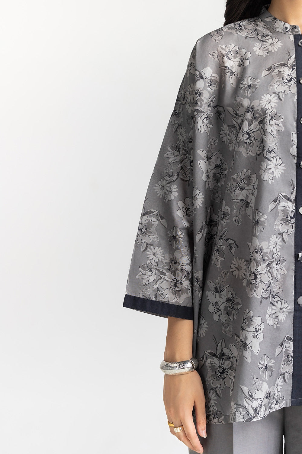 3 Piece Lawn Printed Suit IUSTKSD-19