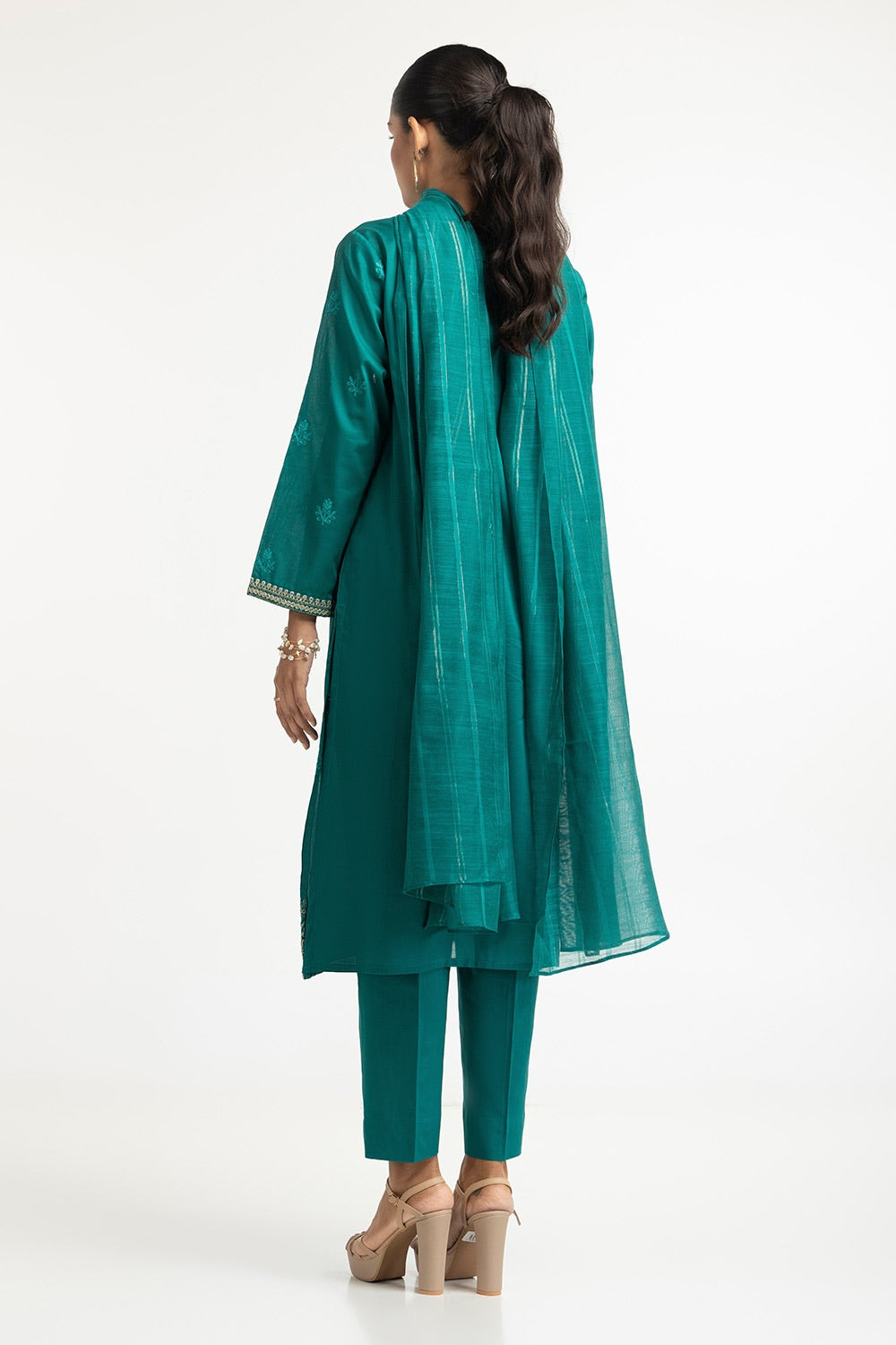 3 Piece Lawn Embroidered Suit IUSTKSD-230