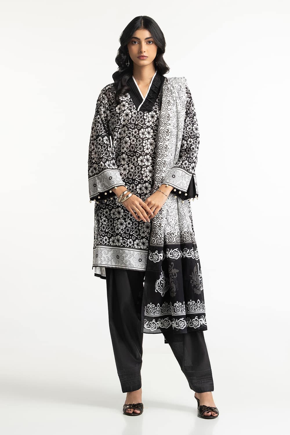 3 Piece Lawn Printed Suit IUSTKSD-251