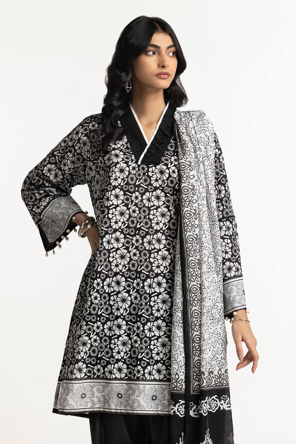 3 Piece Lawn Printed Suit IUSTKSD-251