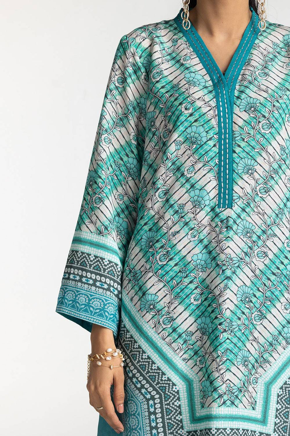 3 Piece Karandi Printed Suit