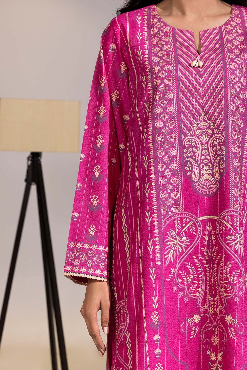 3 Piece Karandi Embroidered And Lacquer Printed Suit IUSTKSD-476