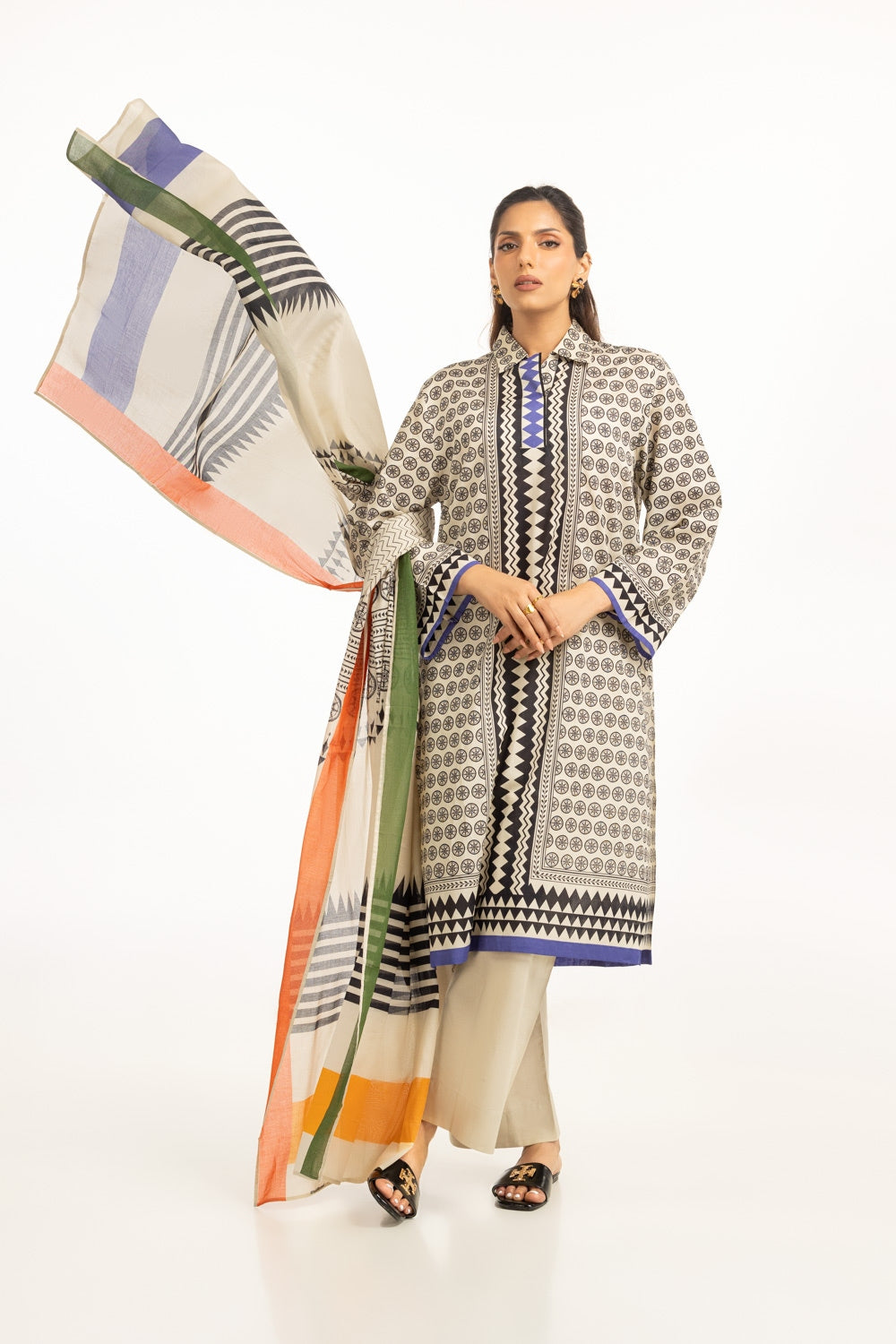 3PC Lawn Printed Suit IUSTKSD-836
