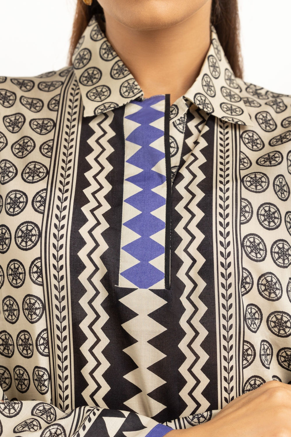 3PC Lawn Printed Suit IUSTKSD-836