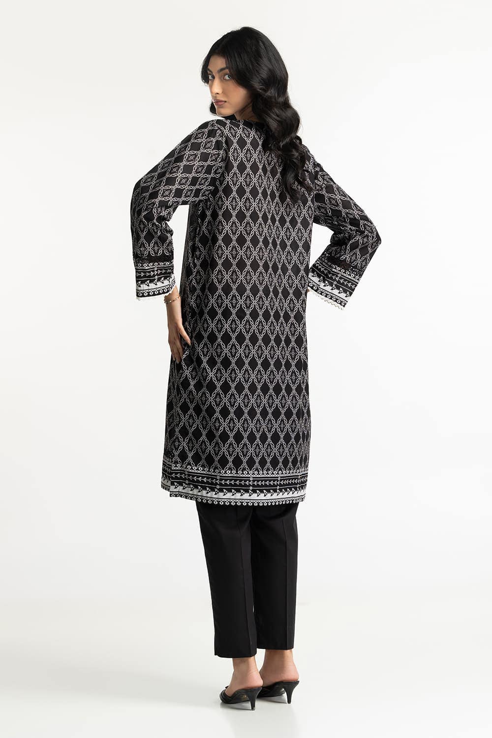 Lawn Printed Shirt And Trouser IUSTTS-252