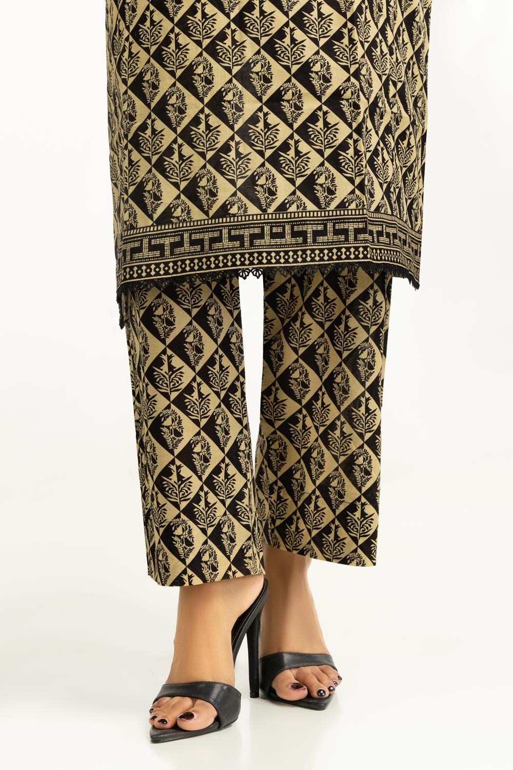 Lawn Printed Co-Ord Set IUSTTS-972
