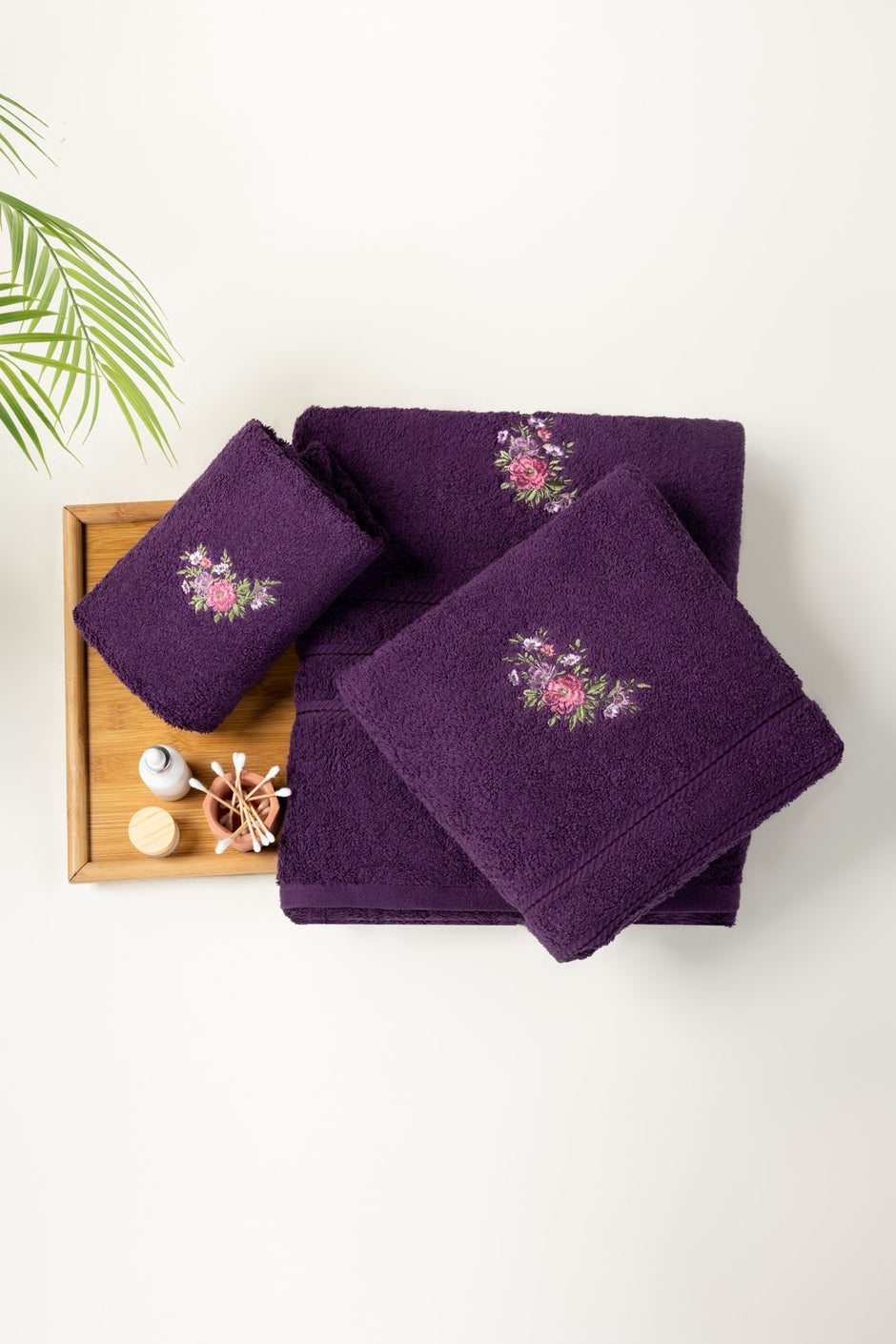 Jewel Combed Embroidered Towel