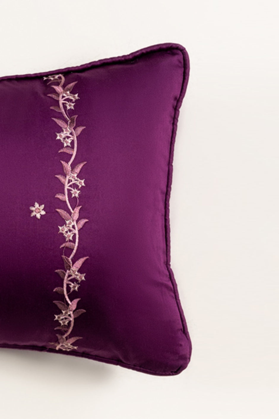 Jewel T-400 Embroidered Deck Cushion Cover