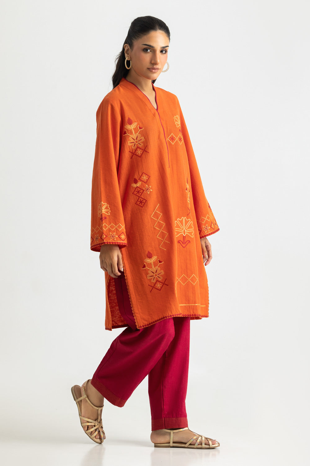 karandi Gold Slub Embroidered Co-Ord Set
