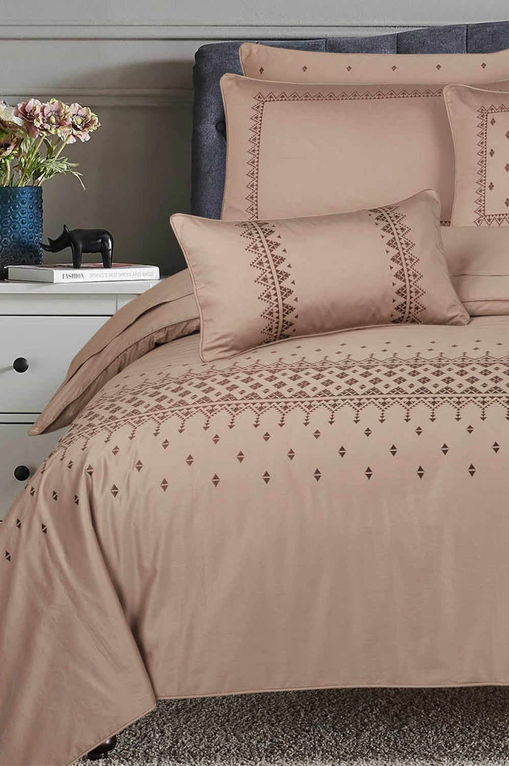 Khaki T-400 Embroidered Quilt Cover Set