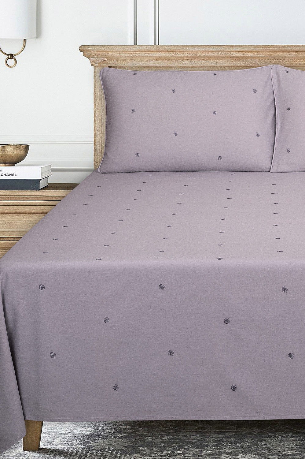 Lavender Dyed Embroidered T-150 Bed Sheet Set
