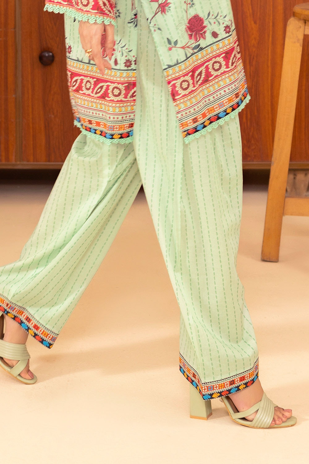 3 Piece Unstitched Printed Lawn Suit ML-52015