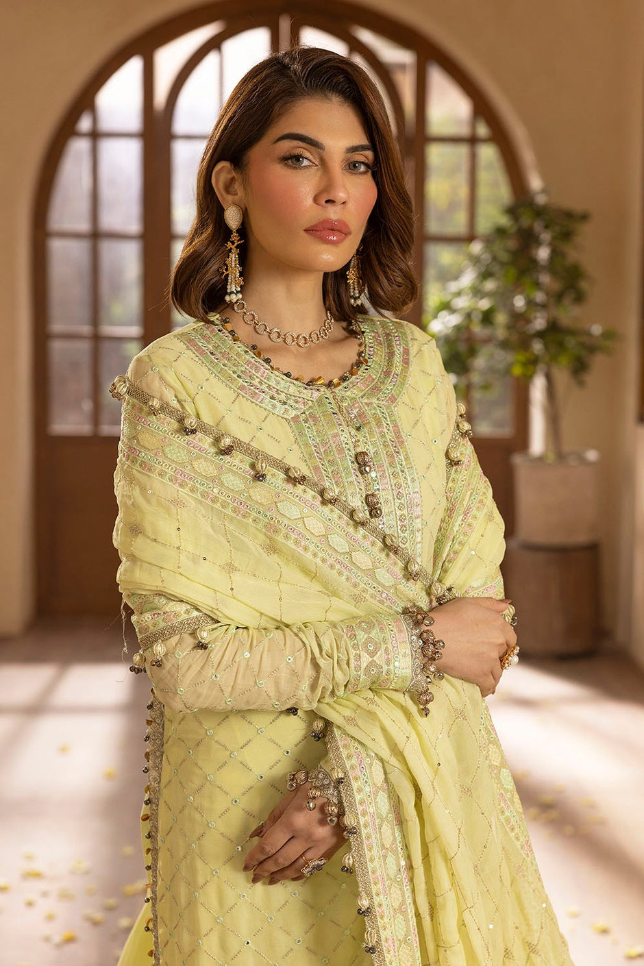 3 Piece Unstitched Embroidered Chiffon Suit with Embroidered Chiffon Dupatta LE-52003