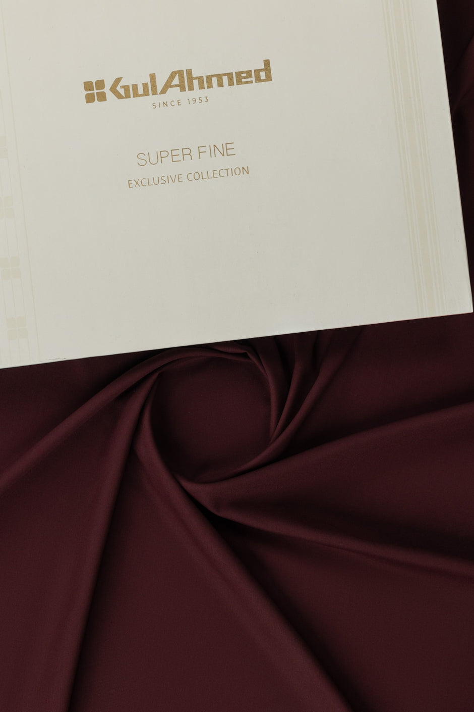 Luquia Unstitched Fabric Blended with Gift Box