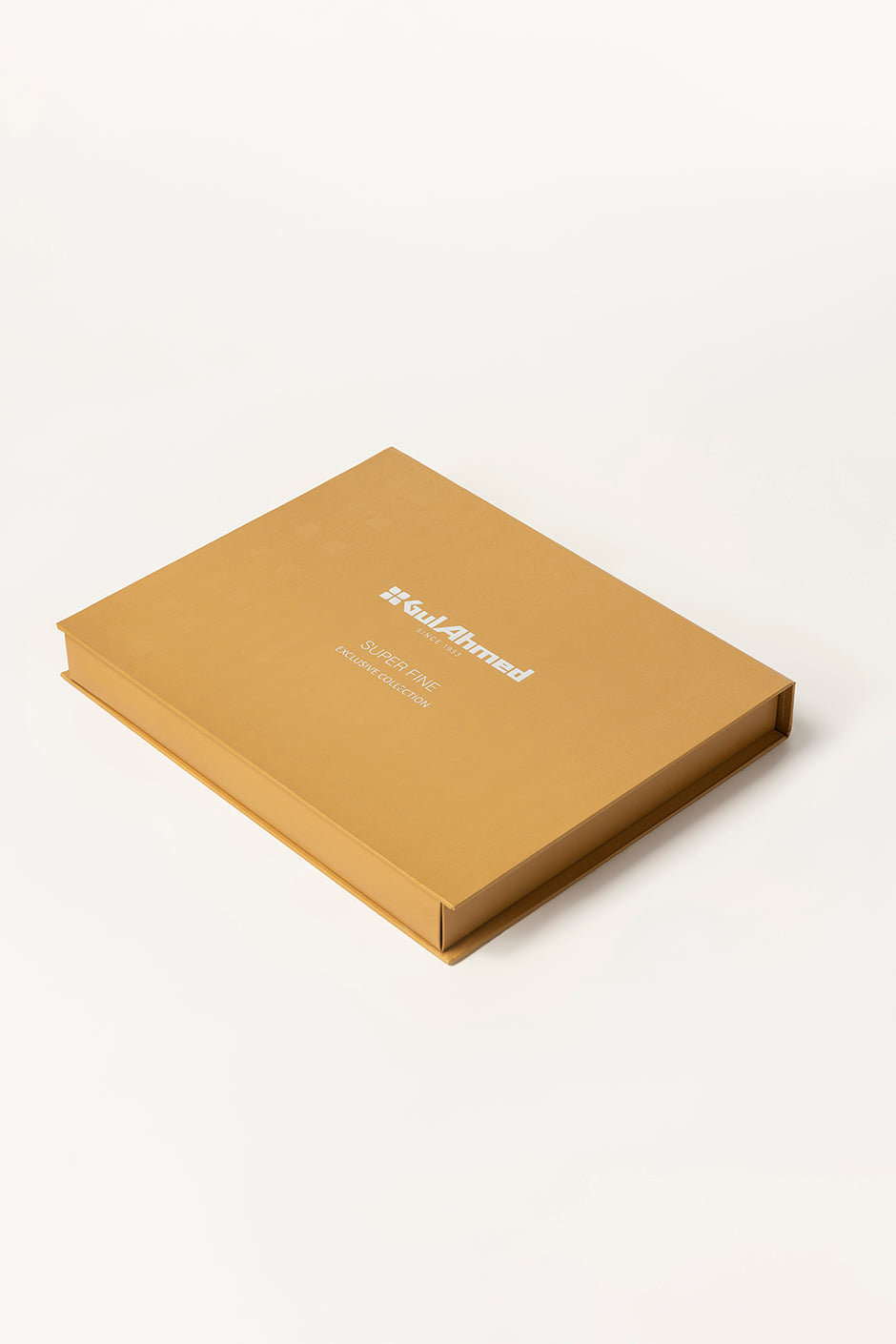 Luquia Unstitched Fabric Blended with Gift Box