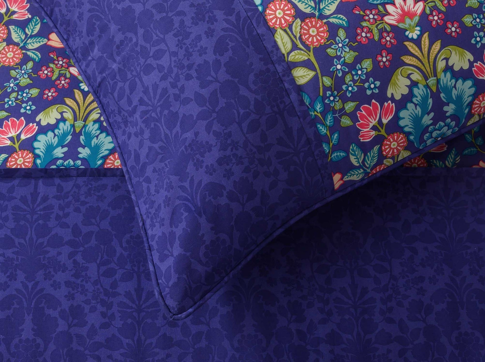 Lush Garden T-150 Quilt Cover Set