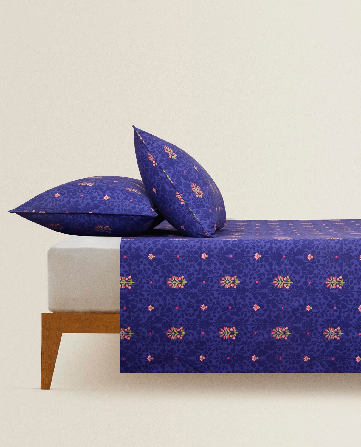 Lush Garden T-150 Bed Sheet Set