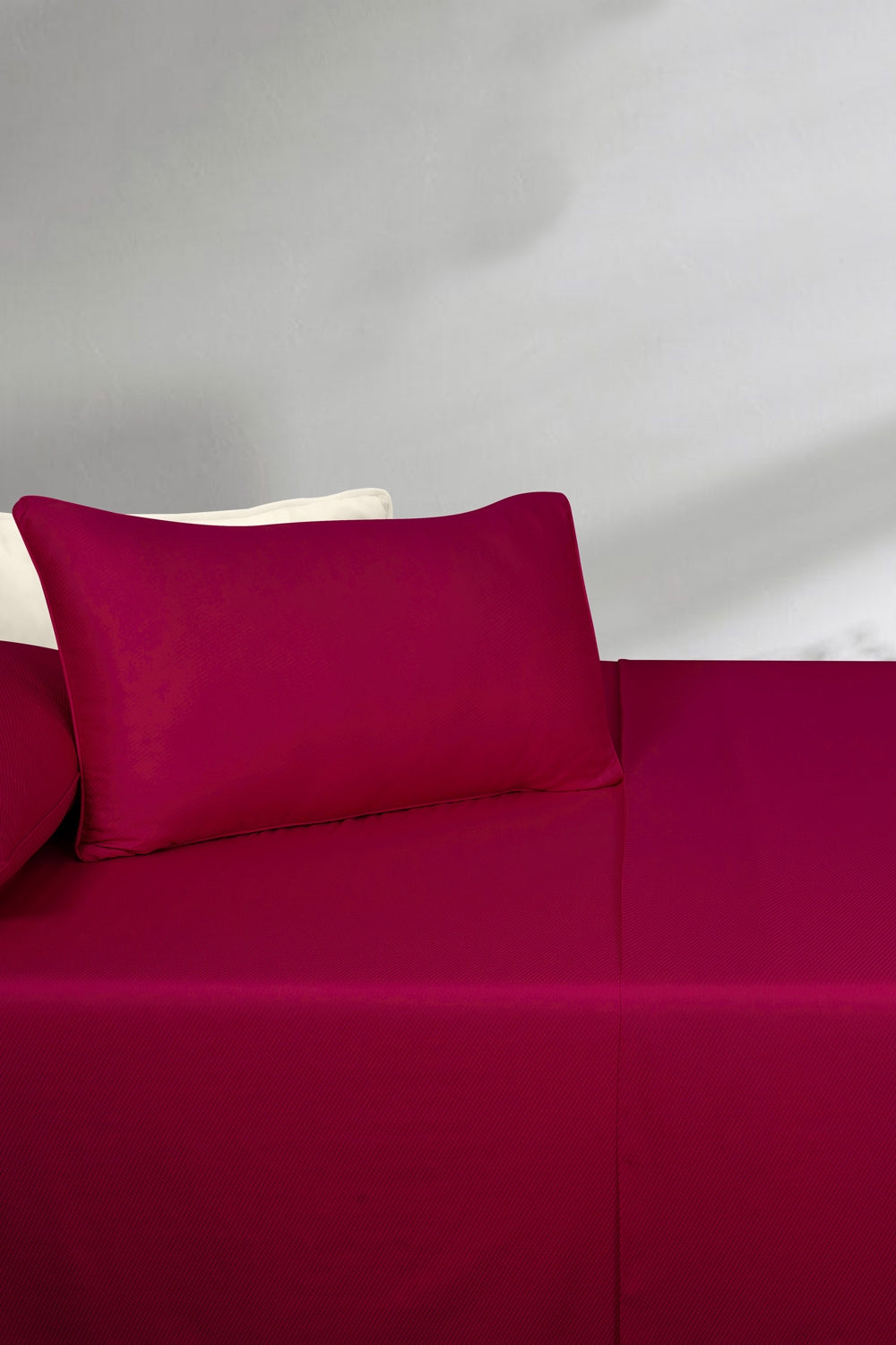 Maroon Cube T-225 Bed Sheet Set