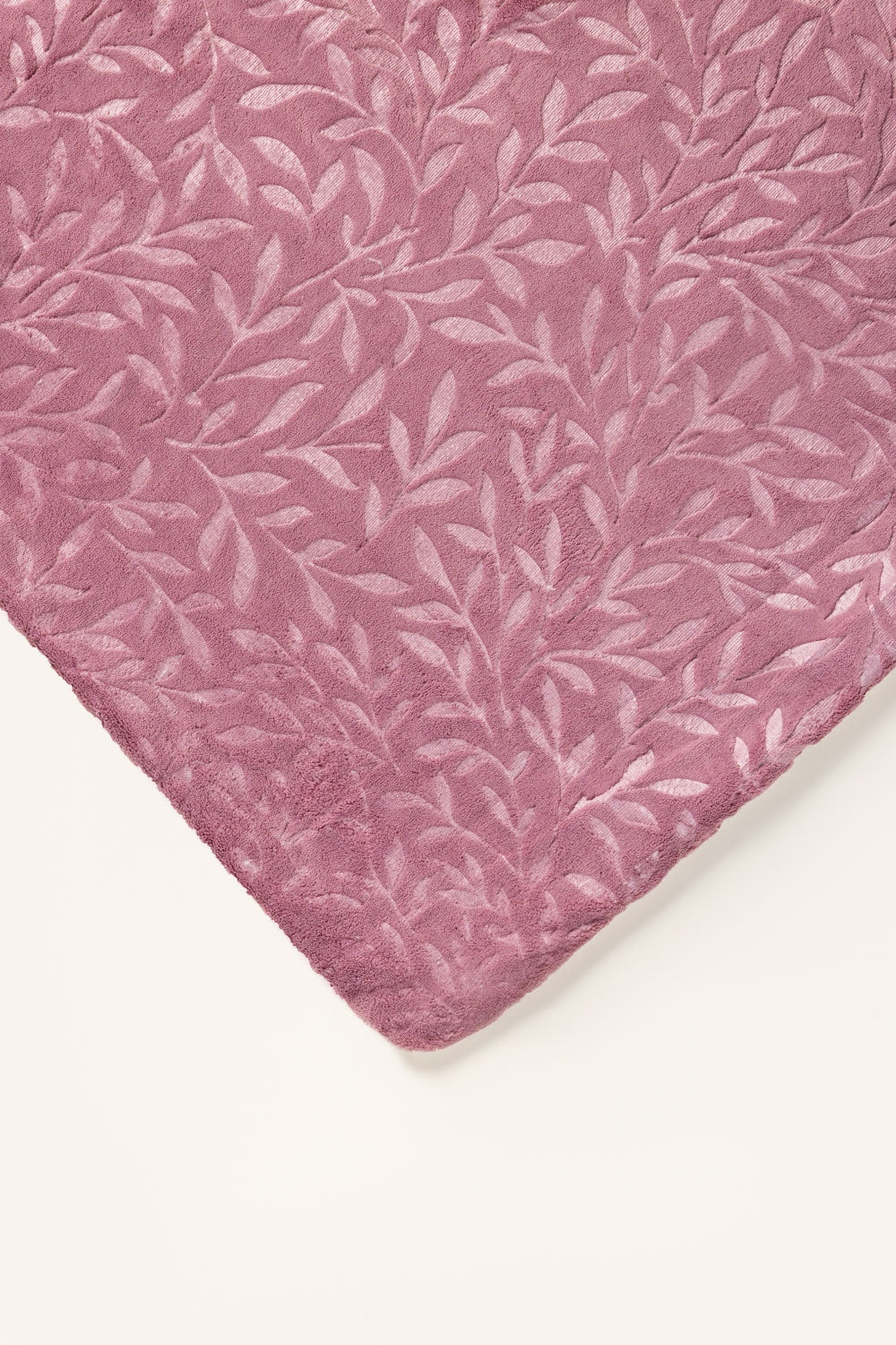 AW25 Mauve Double Ply Fleece Throw