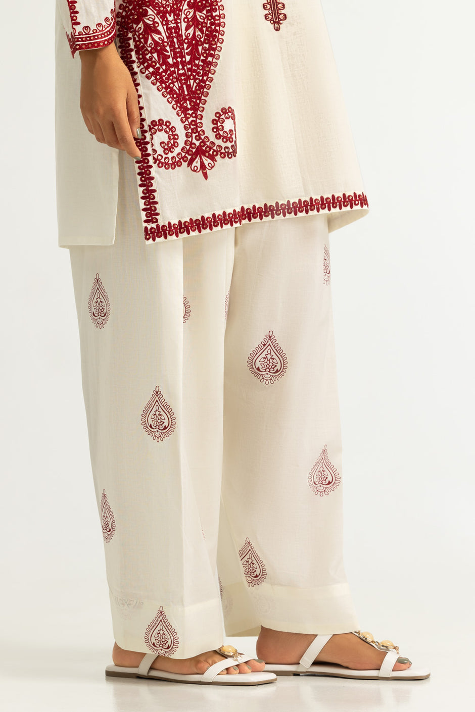 Cambric Printed Co-Ord Set With Embroidered