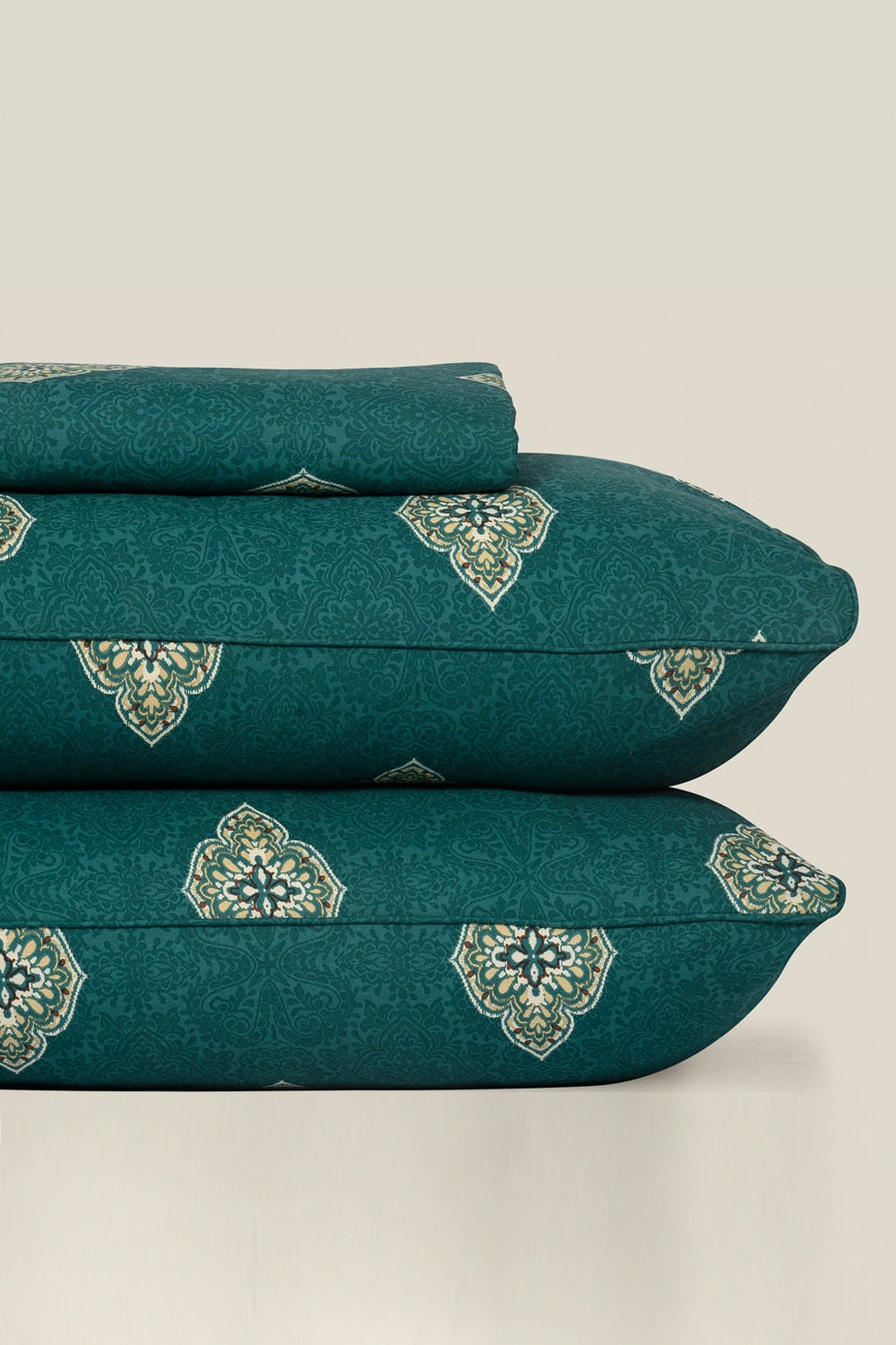 Medallion Gold T-150 Bed Sheet Set
