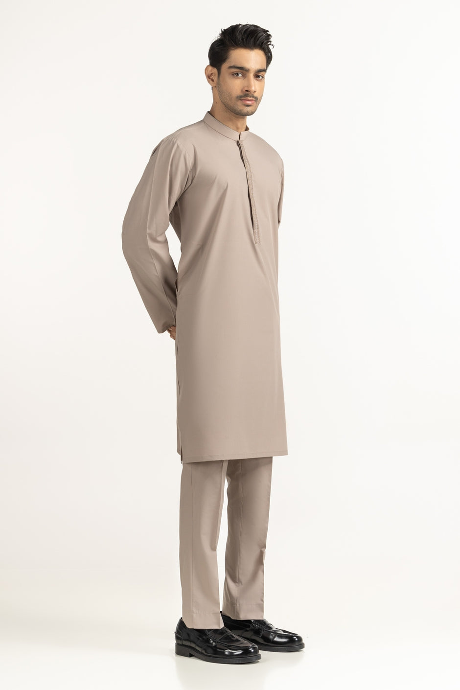 Regular Fit Styling Suits