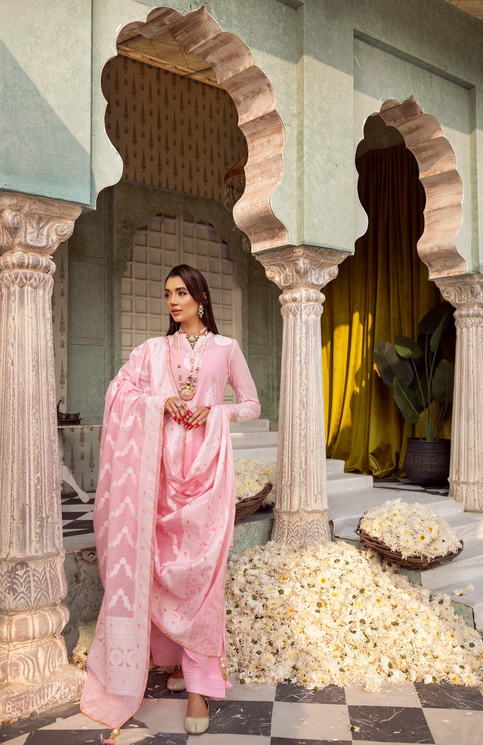 3 Piece Jacquard Unstitched Suit with Dupatta and Inner