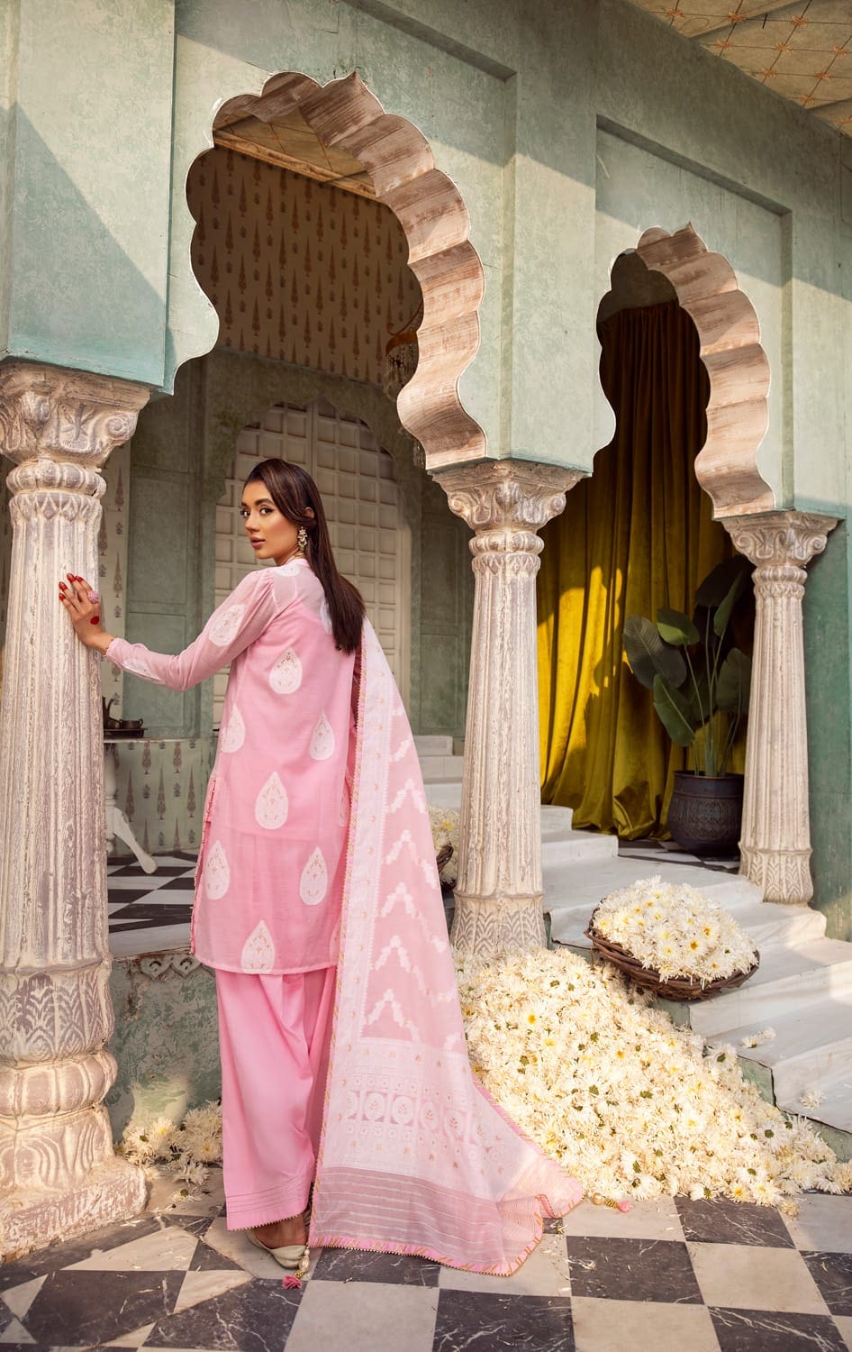 3 Piece Jacquard Unstitched Suit with Dupatta and Inner