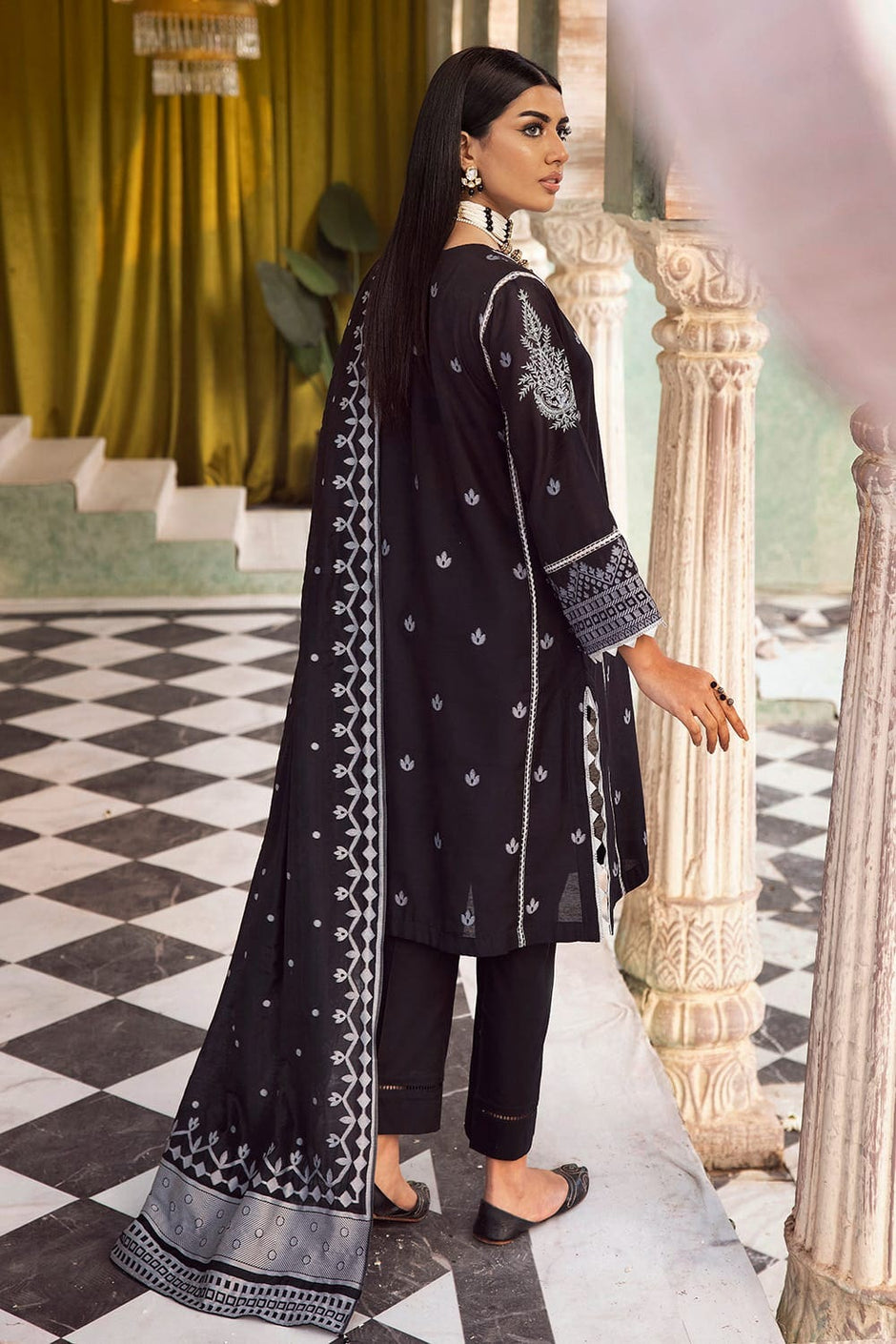 3 Piece Jacquard Embroidered Unstitched Suit with Dupatta and Inner