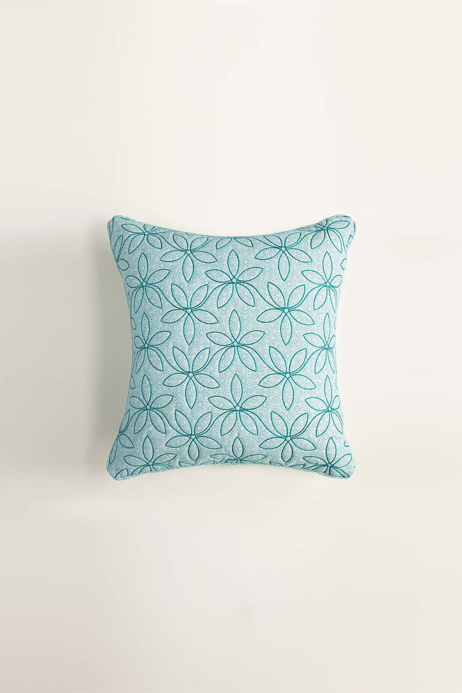 Morning Breeze T-150 Square Cushion Cover