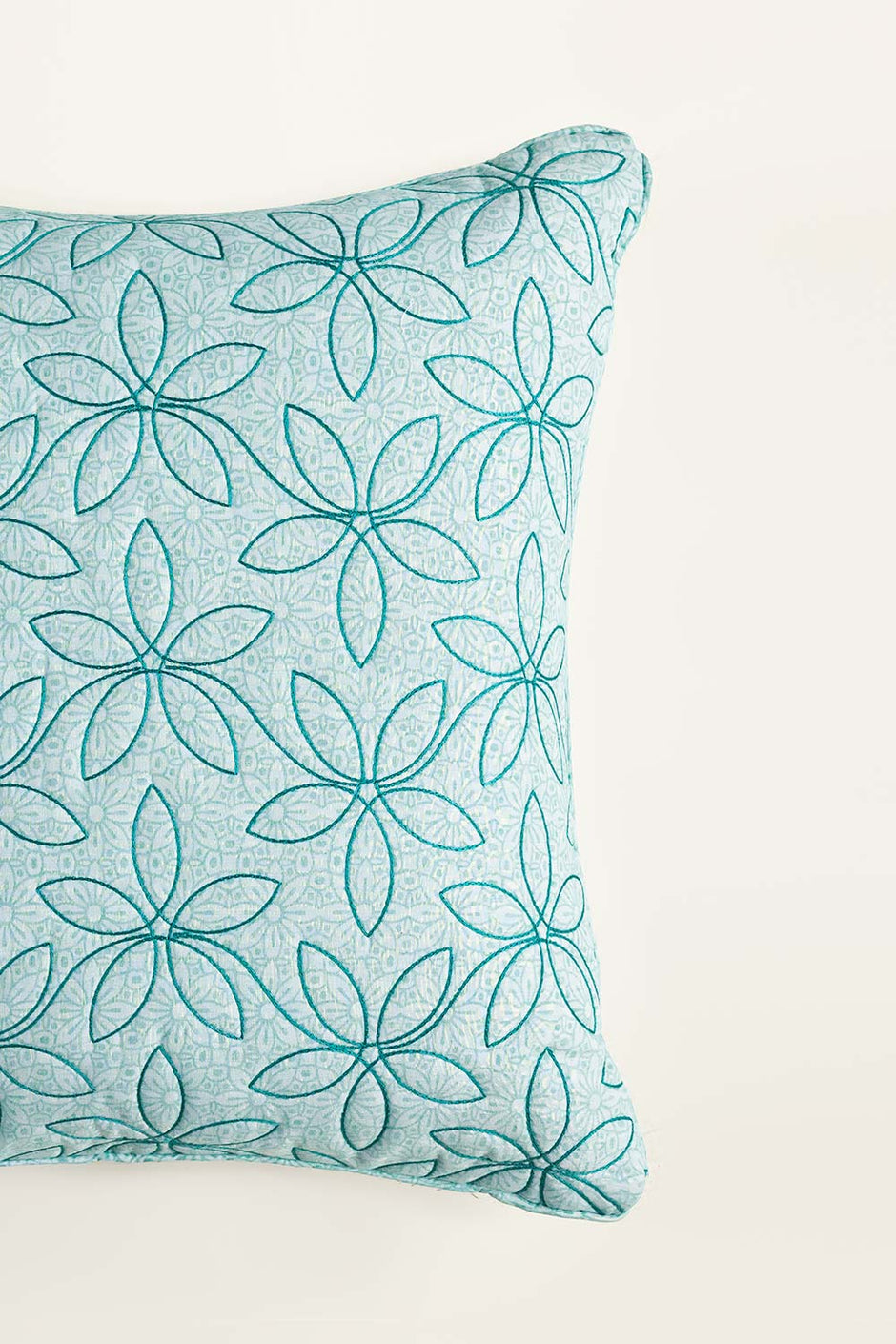 Morning Breeze T-150 Square Cushion Cover