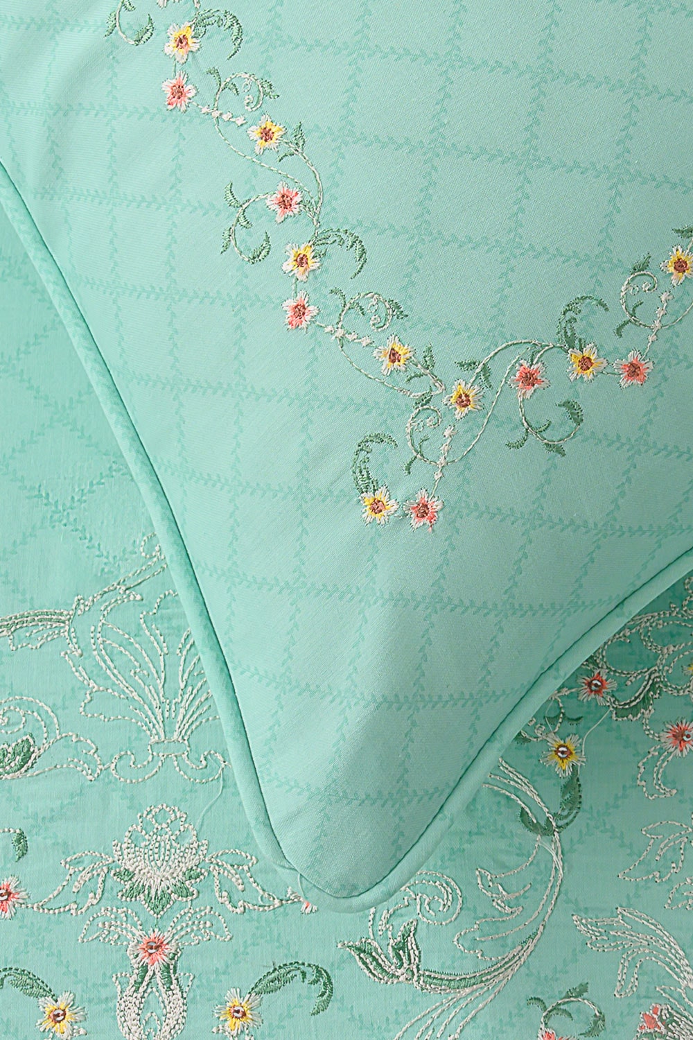 Opal Charm T-200 Quilt Cover Set