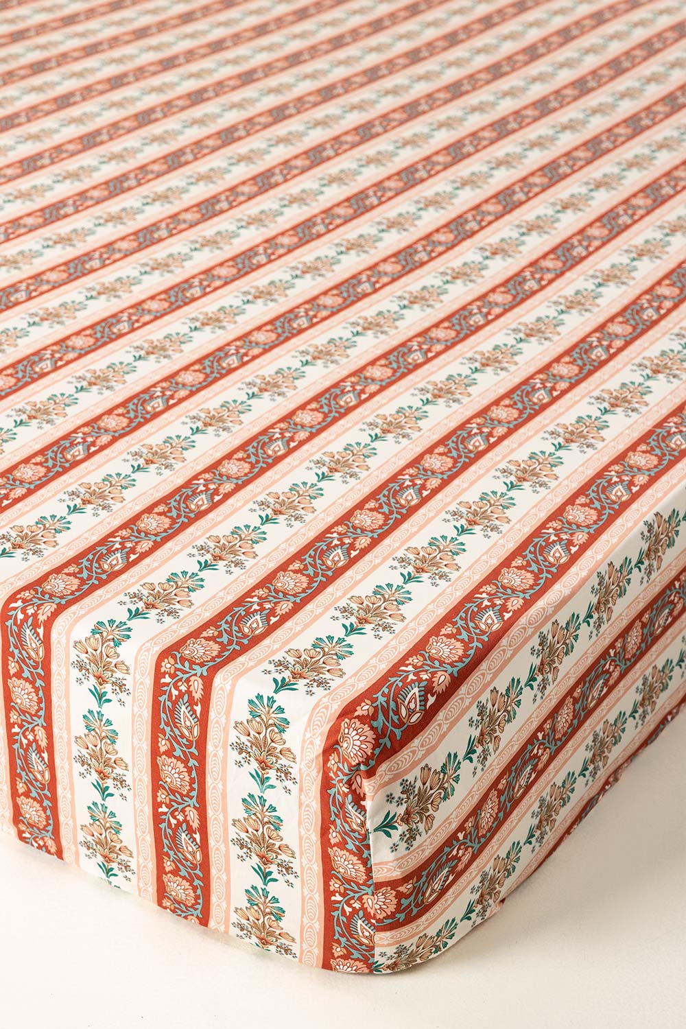 Oriental T-150 Fitted Sheet Set