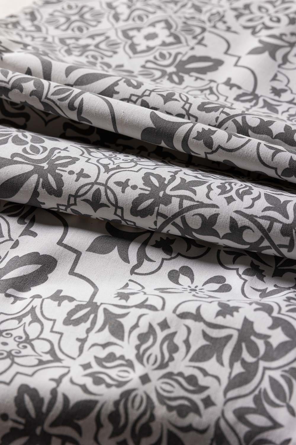 AW23-Oriental Grey Placemat and Runner Set