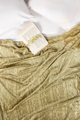 AW24-Oyester Embossed Single Ply Fleece Throw