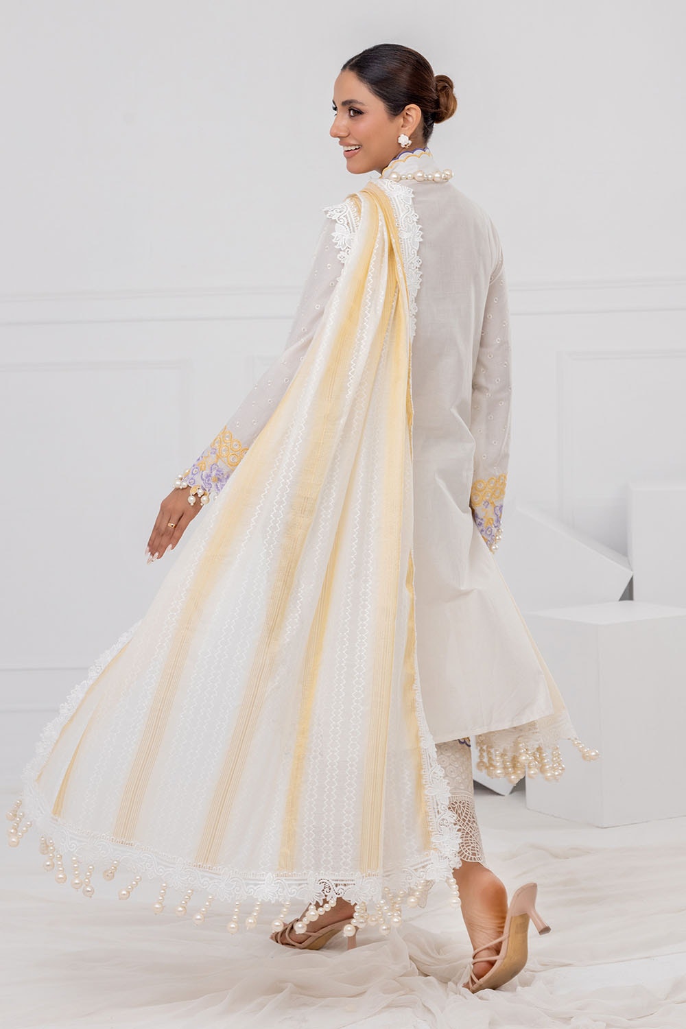 3 Piece Unstitched Embroidered Lawn Suit with Paper Cotton Dupatta FE-52019